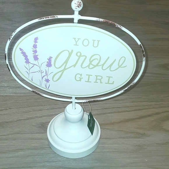 Tabletop Decor Spinner Says You Grow Girl & All Things Grow With Love - Picture 1 of 4